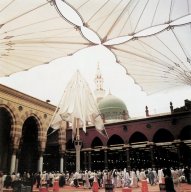 Mechanically-operated umbrellas in the courtyard of the Prophet's Mosque Click to view high resolution version